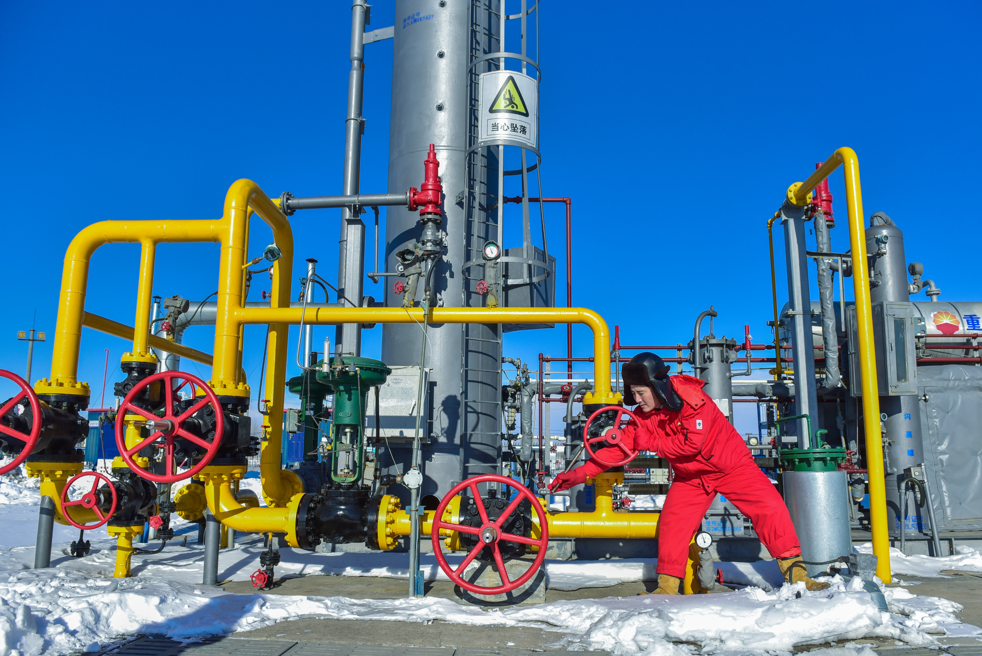 【春日里的中国】春意浓 生产忙 油气稳